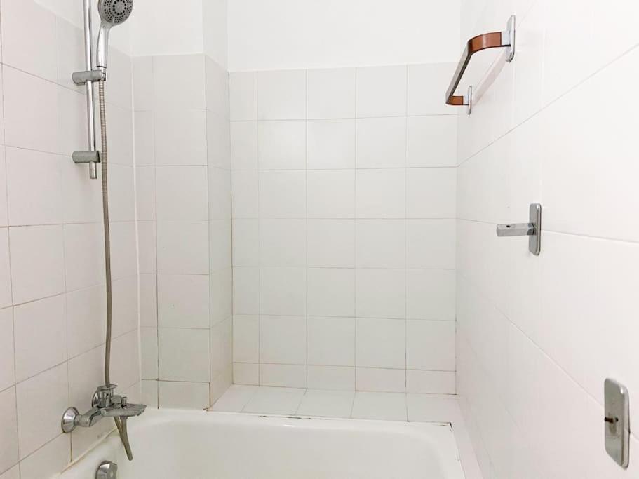 Appartement Piece Cosy A 5 Min De La Tour Eiffel A Pied